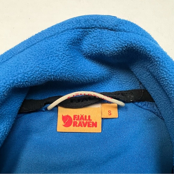 Fjallraven Full Zip High/mock Neck Sweater in Blue. - Picture 4 of 16